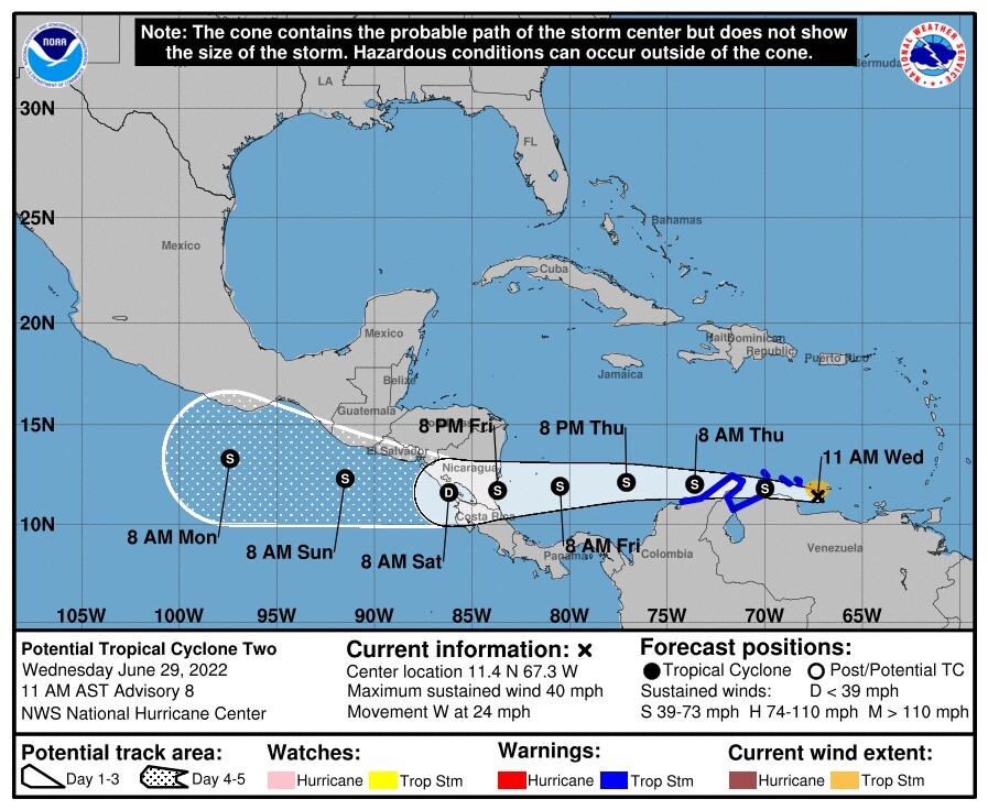 Graphic National Hurricane Center NHC NOAA potential tropical storm Bonnie 29 mei 2022 11AM Ocan Caribisch